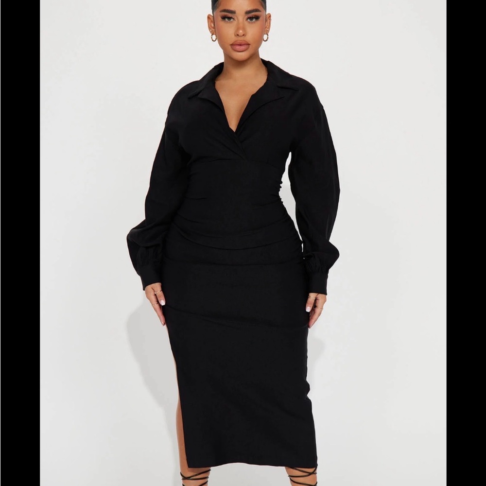 Women’s fashion nova black runched dress
